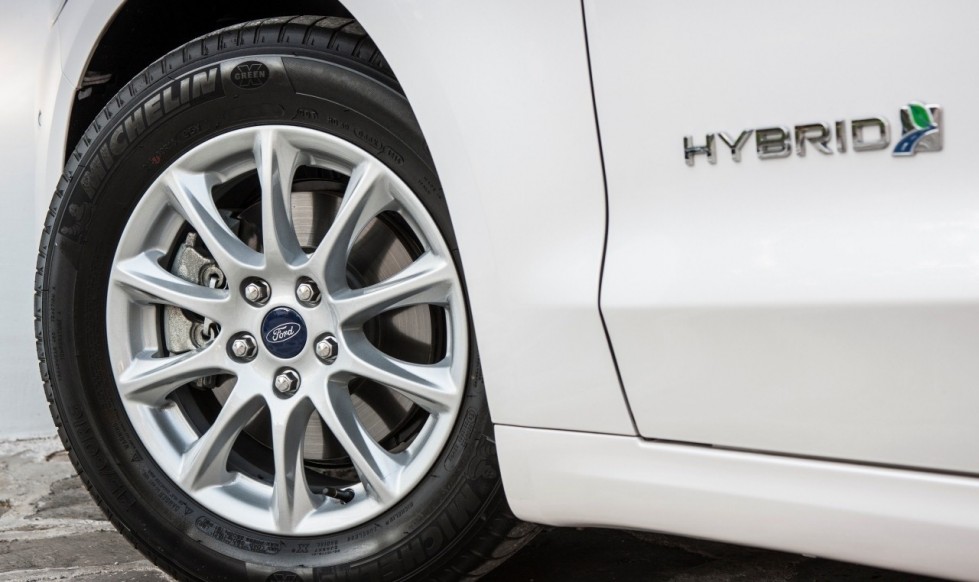 福特《Ford Mondeo Hybrid》全新動力科技 將在七月搶攻油電混合車款市場 福特《Ford Mondeo Hybrid》全新動力科技 將在七月搶攻油電混合車款市場