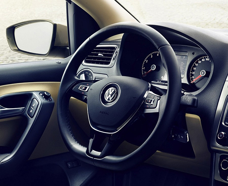 福斯《Volkswagen Polo房車版》小改款俄羅斯登場 強化豪華鋪陳向品牌旗艦 福斯《Volkswagen Polo房車版》小改款俄羅斯登場 強化豪華鋪陳向品牌旗艦