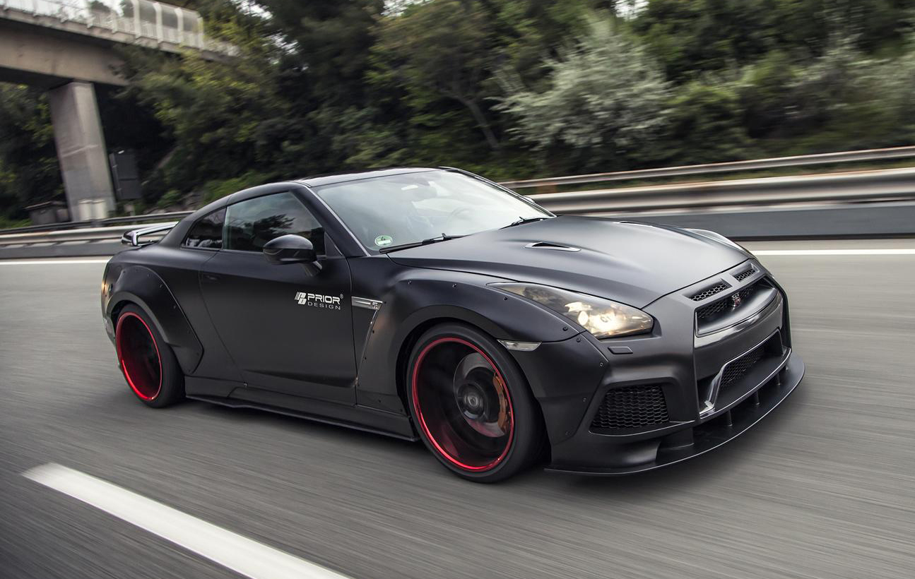 日產《Nissan GT-R R35》東洋改裝風吹進德國改裝廠 Prior Design再造Liberty Walk寬體美學 日產《Nissan GT-R R35》東洋改裝風吹進德國改裝廠 Prior Design再造Liberty Walk寬體美學