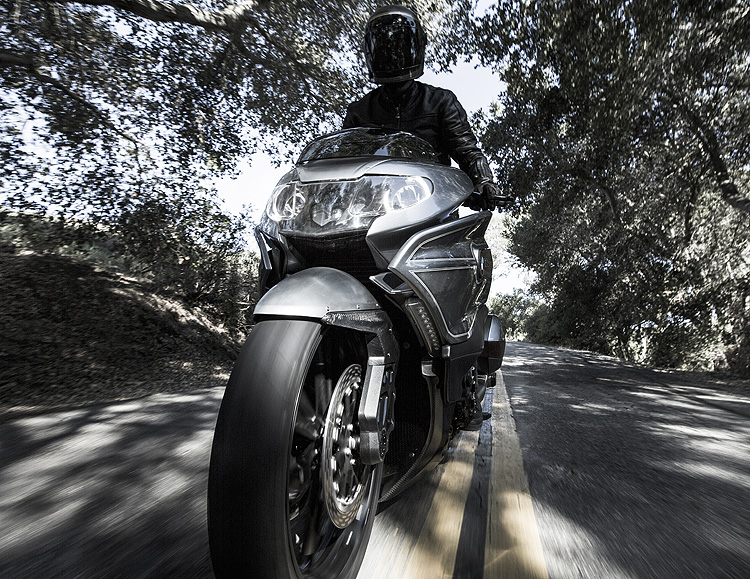 寶馬重機《BMW Motorrad》全新概念 Concept 101帥氣亮相 寶馬重機《BMW Motorrad》全新概念 Concept 101帥氣亮相