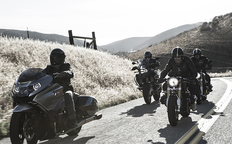 寶馬重機《BMW Motorrad》全新概念 Concept 101帥氣亮相 寶馬重機《BMW Motorrad》全新概念 Concept 101帥氣亮相