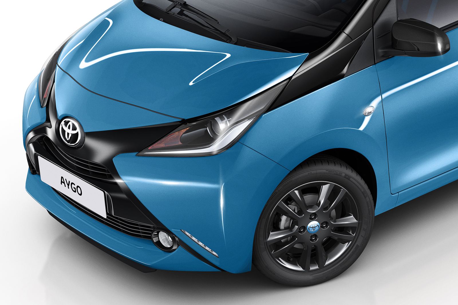 豐田《Toyota Aygo》青春無敵安全有理 原廠推出選配用X-Cite個性套件 豐田《Toyota Aygo》青春無敵安全有理 原廠推出選配用X-Cite個性套件
