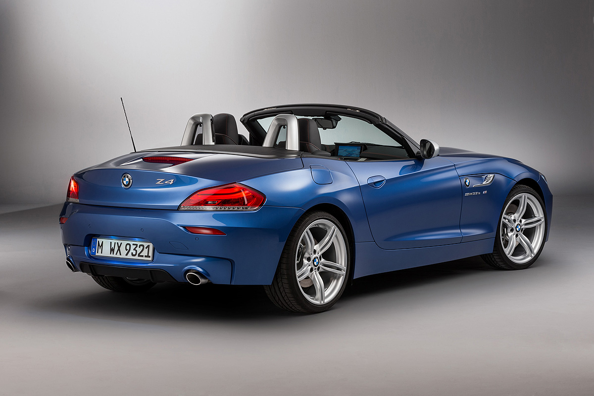 寶馬《BMW Z4》2016年式全新車色入選 湛藍Estoril blue更顯動感 寶馬《BMW Z4》2016年式全新車色入選 湛藍Estoril blue更顯動感