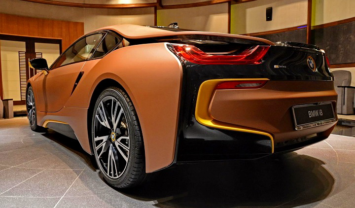 寶馬《BMW i8》想要與眾不同 先來個不一樣的色彩來瞧瞧~ 寶馬《BMW i8》想要與眾不同 先來個不一樣的色彩來瞧瞧~