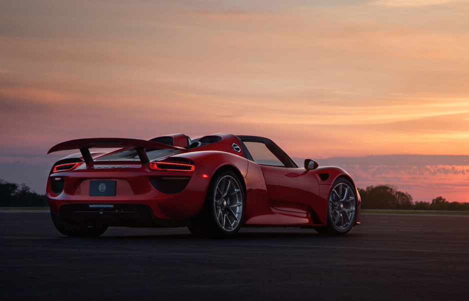 回歸單純的美好 保時捷《Porsche》與HRE輪圈大廠聯手打造最火紅的《918 Spyder》! 回歸單純的美好 保時捷《Porsche》與HRE輪圈大廠聯手打造最火紅的《918 Spyder》!