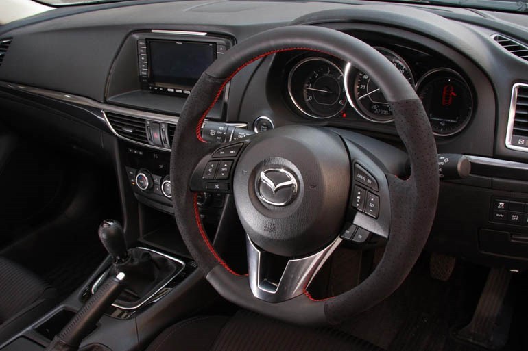 動感加分第二彈!AutoExe推出小改馬自達《Mazda6》專用空力套件 動感加分第二彈!AutoExe推出小改馬自達《Mazda6》專用空力套件