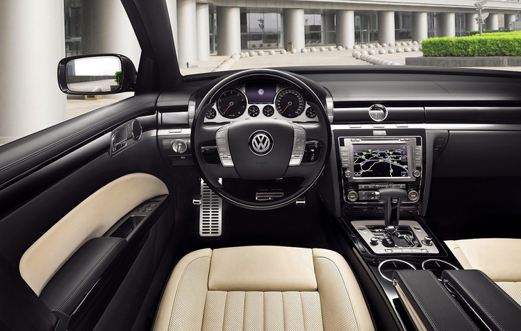小改款福斯《Volkswagen Phaeton》中國登場 新世代車型將搭W12動力? 小改款福斯《Volkswagen Phaeton》中國登場 新世代車型將搭W12動力?