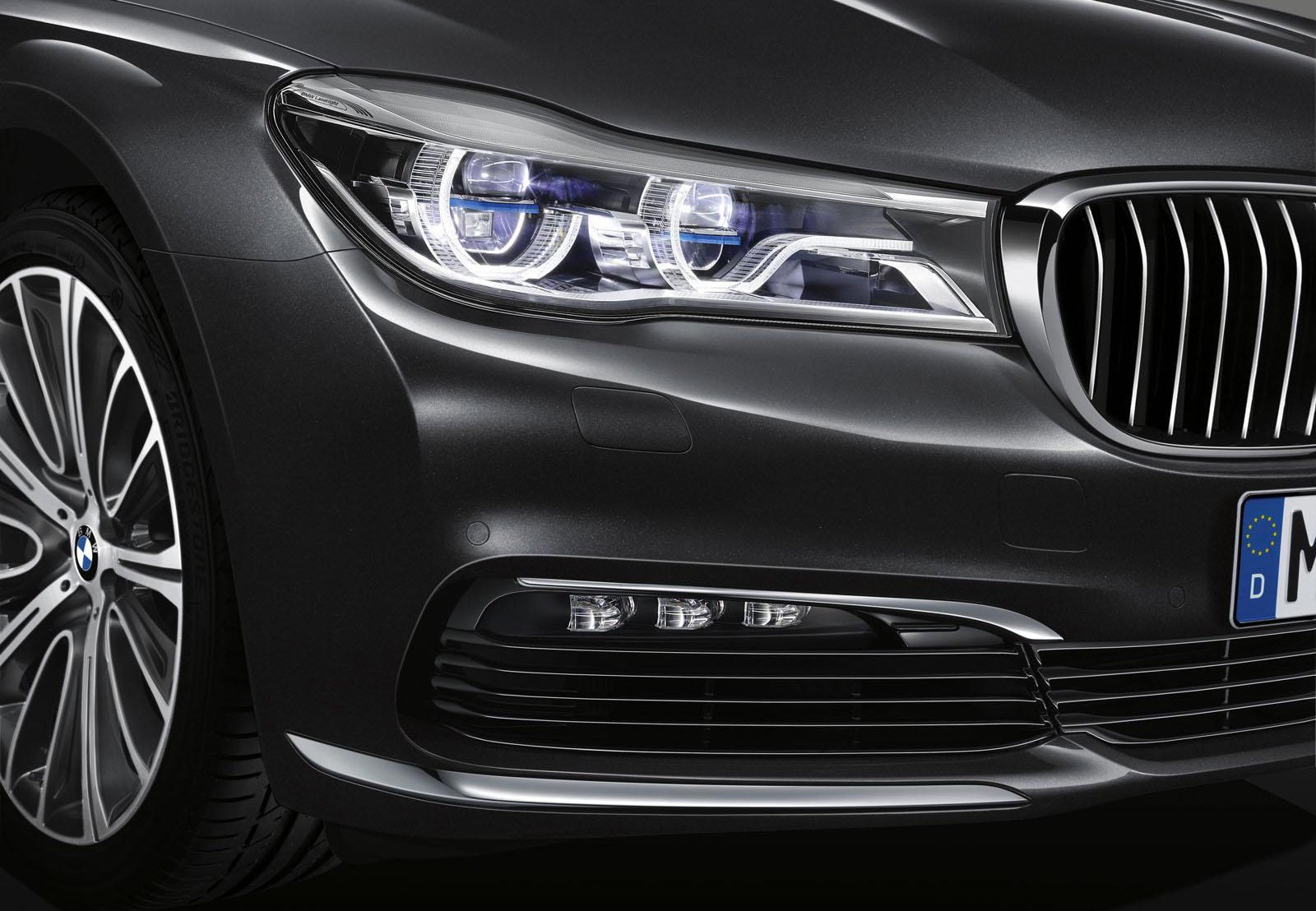 創新科技集一身 新一代寶馬《BMW 7 Series》千呼萬喚矚目登場(上) 創新科技集一身 新一代寶馬《BMW 7 Series》千呼萬喚矚目登場(上)