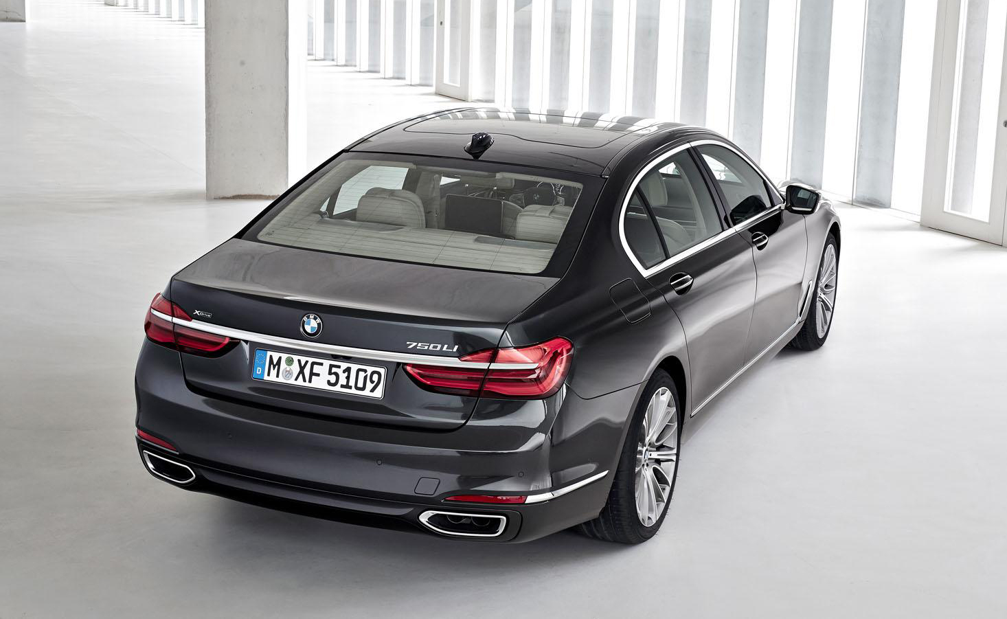 創新科技集一身 新一代寶馬《BMW 7 Series》千呼萬喚矚目登場(上) 創新科技集一身 新一代寶馬《BMW 7 Series》千呼萬喚矚目登場(上)