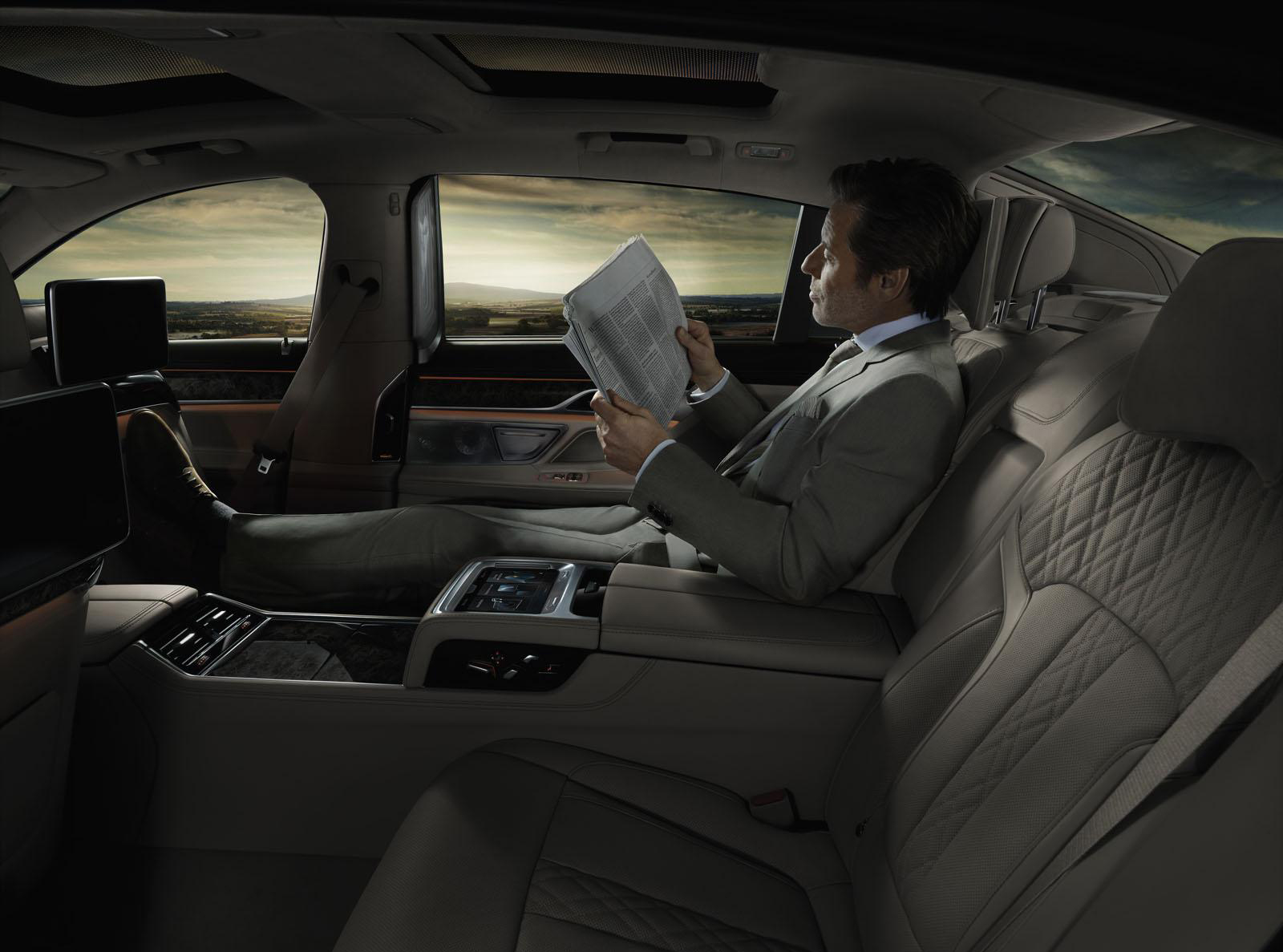 創新科技集一身 新一代寶馬《BMW 7 Series》千呼萬喚矚目登場(上) 創新科技集一身 新一代寶馬《BMW 7 Series》千呼萬喚矚目登場(上)