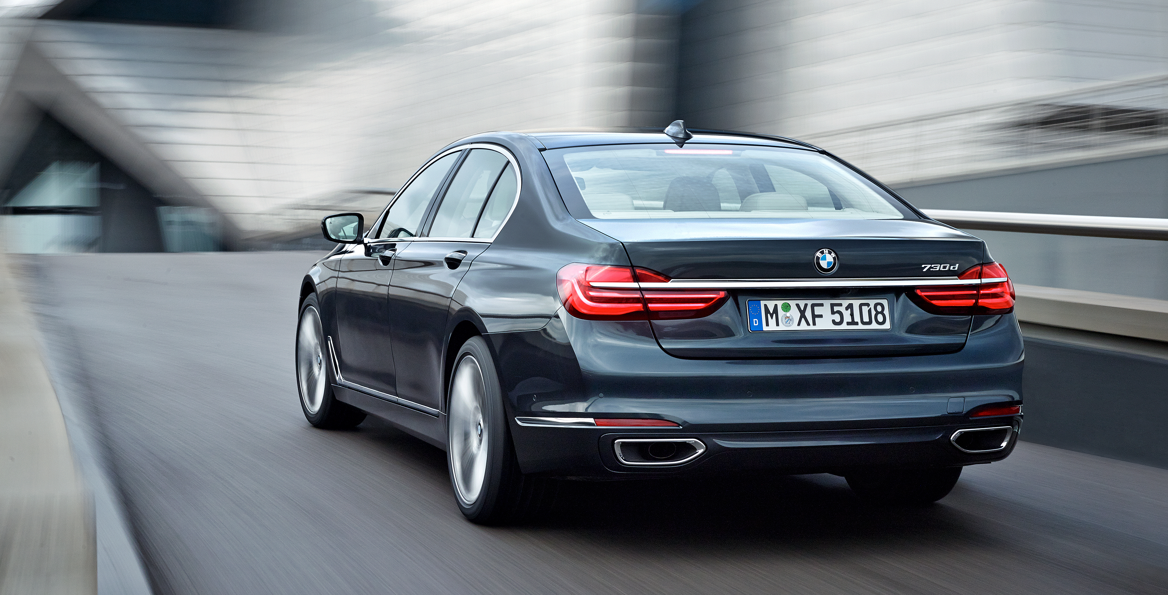 插電式油電混合動力入列 新一代寶馬《BMW 7 Series》不只更輕也更節能(下) 插電式油電混合動力入列 新一代寶馬《BMW 7 Series》不只更輕也更節能(下)