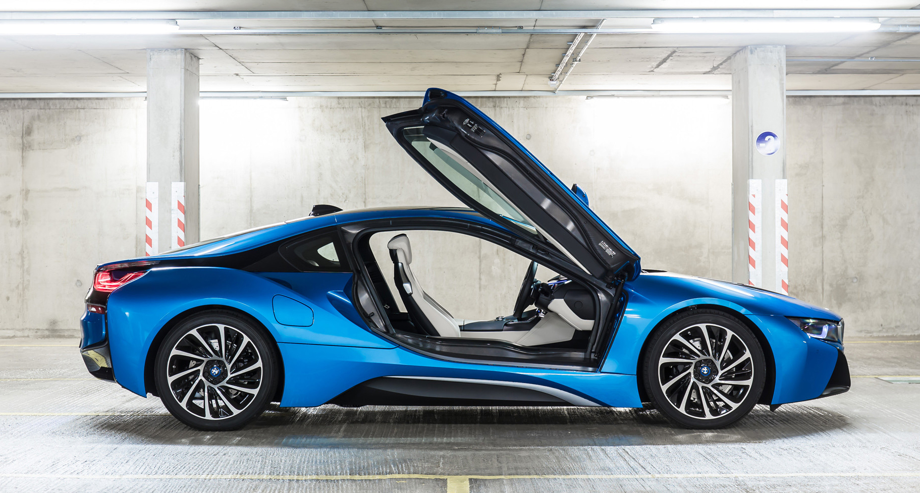 不想跟M GmbH攀關係?據傳寶馬《BMW i8》打算自行推出450匹高性能版本 不想跟M GmbH攀關係?據傳寶馬《BMW i8》打算自行推出450匹高性能版本