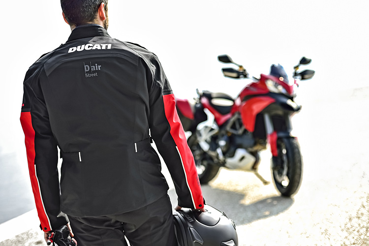 《Dainese D-Air》獲得Professor Ferdinand Porsche獎肯定 騎車也能有安全氣囊保護 《Dainese D-Air》獲得Professor Ferdinand Porsche獎肯定 騎車也能有安全氣囊保護