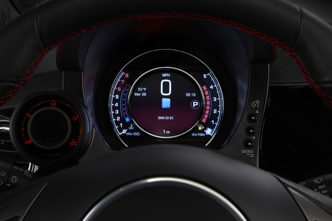《Fiat 500 Abarth》自排變速箱更受女性青睞 《Fiat 500 Abarth》自排變速箱更受女性青睞