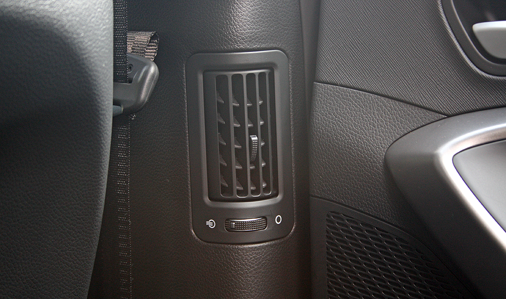 百萬以內國產SUV新選擇 現代《Hyundai Santa Fe》 2.4 GDi汽油入門版試駕心得 百萬以內國產SUV新選擇 現代《Hyundai Santa Fe》 2.4 GDi汽油入門版試駕心得