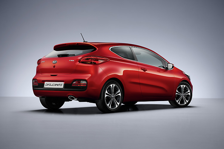 新動力、新面容 起亞《Kia Cee'd》小改款歐陸現身 新動力、新面容 起亞《Kia Cee'd》小改款歐陸現身