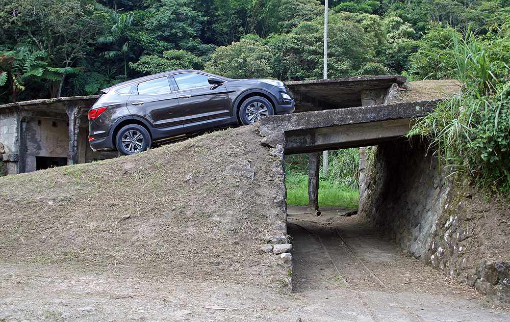 百萬以內國產SUV新選擇 現代《Hyundai Santa Fe》 2.4 GDi汽油入門版試駕心得 百萬以內國產SUV新選擇 現代《Hyundai Santa Fe》 2.4 GDi汽油入門版試駕心得