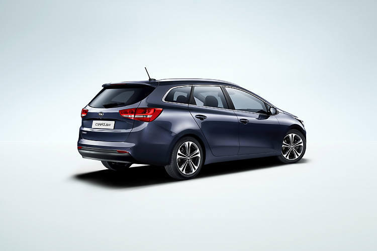 新動力、新面容 起亞《Kia Cee'd》小改款歐陸現身 新動力、新面容 起亞《Kia Cee'd》小改款歐陸現身
