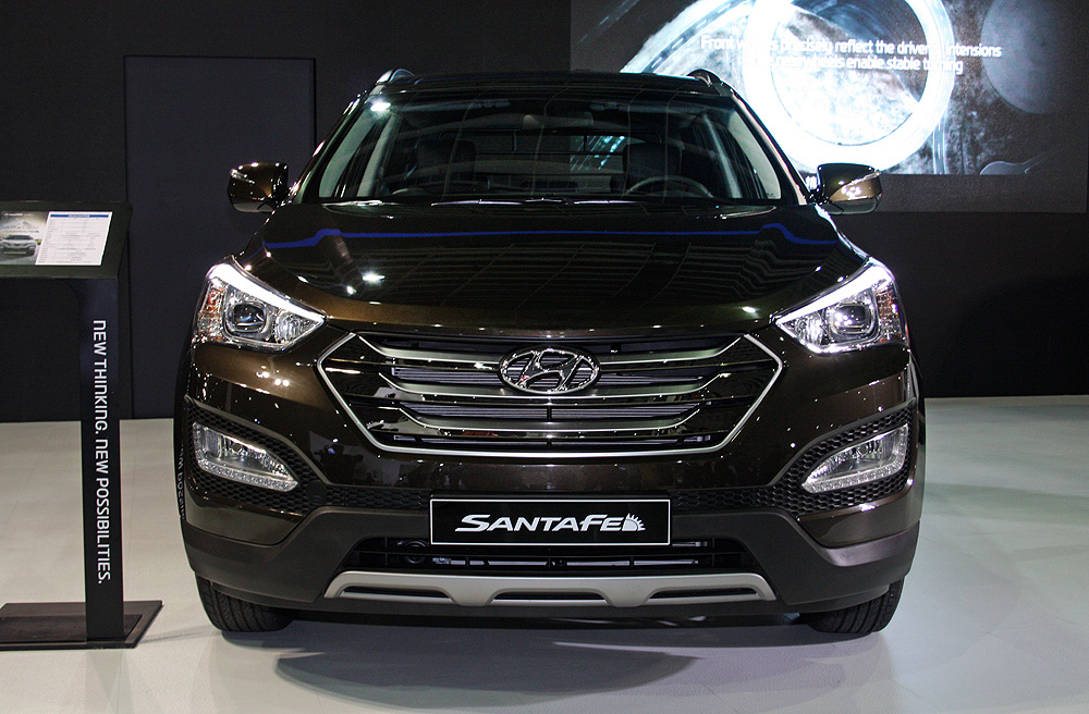 新車三連發!現代《Hyundai Sonata》正式發表 小改《Veloster》、《Santa Fe》2.4汽油車型聯袂登場 ( 新車三連發!現代《Hyundai Sonata》正式發表 小改《Veloster》、《Santa Fe》2.4汽油車型聯袂登場 (