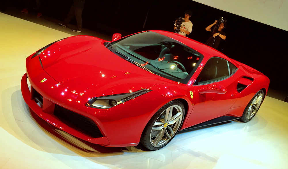 法拉利《Ferrari 488 GTB》呈獻賽車等級動力 2015年首度登台發表 法拉利《Ferrari 488 GTB》呈獻賽車等級動力 2015年首度登台發表
