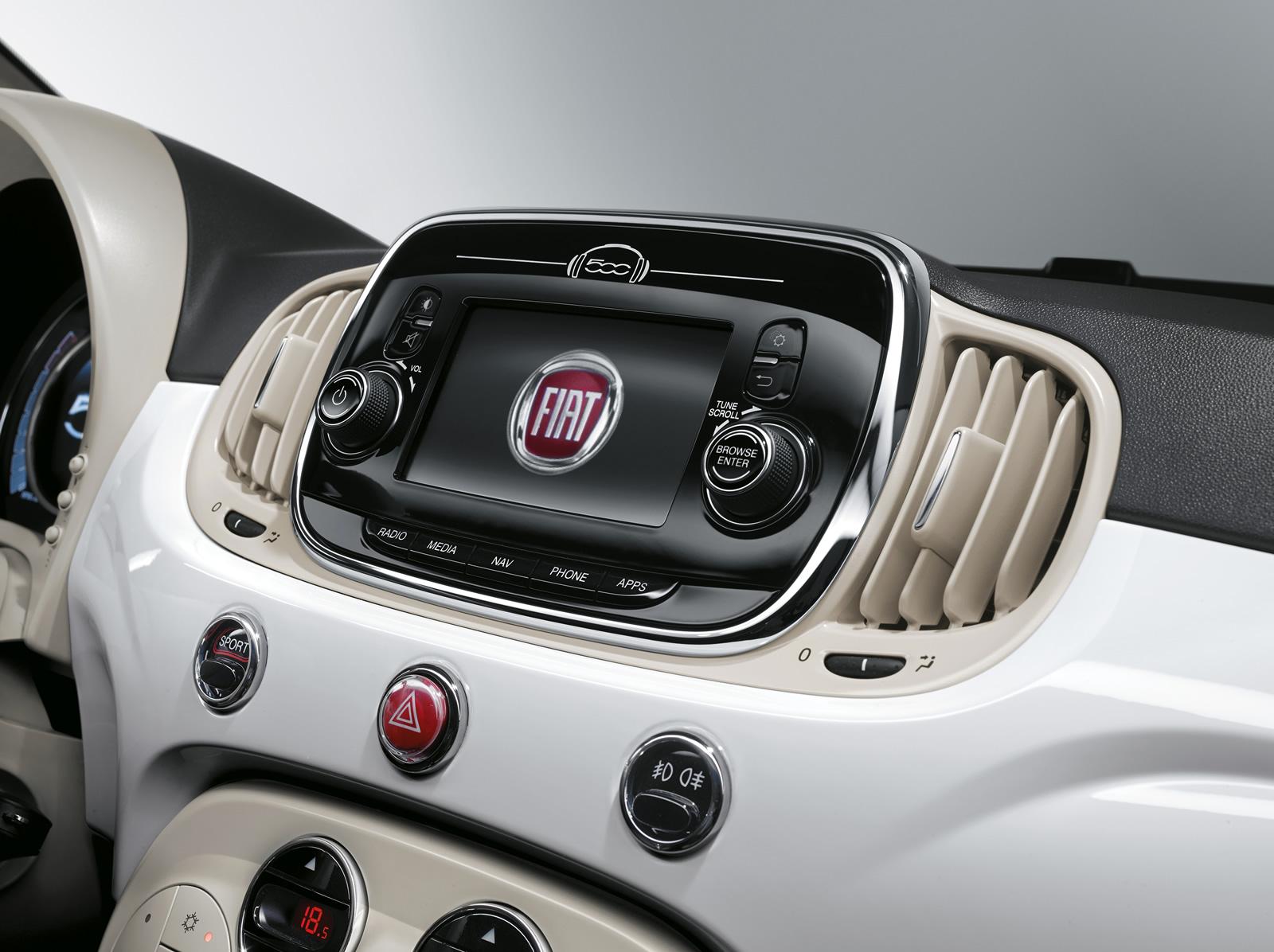 義式精品小車 飛雅特《Fiat 500》正式改款亮相 預計今年秋天開始銷售 義式精品小車 飛雅特《Fiat 500》正式改款亮相 預計今年秋天開始銷售