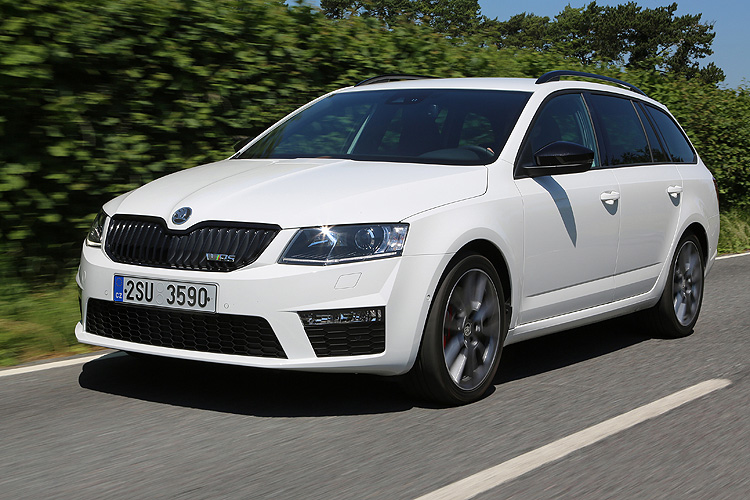 新世代《Škoda Superb Combi》預告IAA車展發表 RS性能化車型暫不考慮推出 新世代《Škoda Superb Combi》預告IAA車展發表 RS性能化車型暫不考慮推出