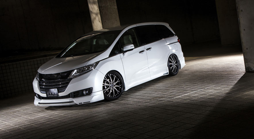 七人座休旅M'z SPEED勁裝上身 原來本田《Honda Odyssey》也能殺很大… 七人座休旅M'z SPEED勁裝上身 原來本田《Honda Odyssey》也能殺很大…