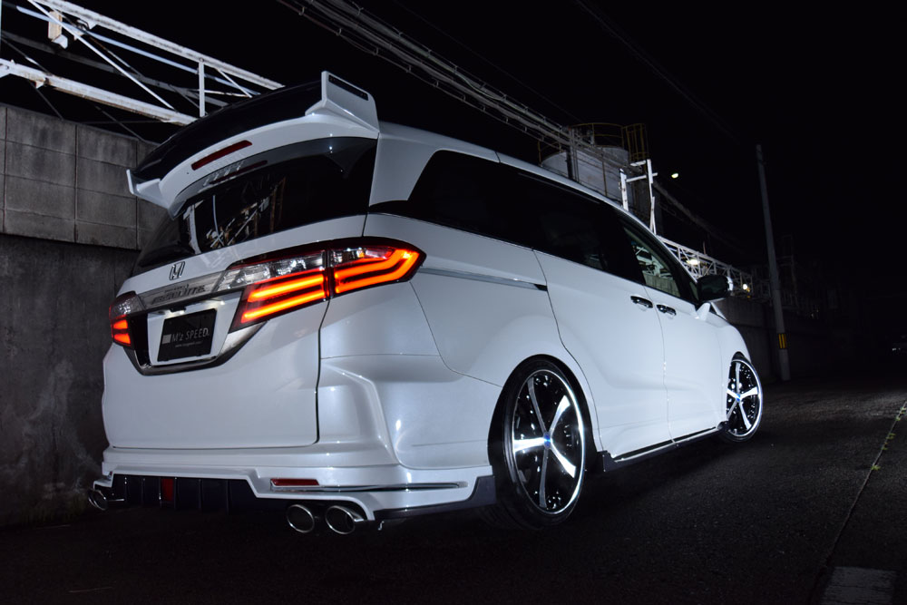 七人座休旅M'z SPEED勁裝上身 原來本田《Honda Odyssey》也能殺很大… 七人座休旅M'z SPEED勁裝上身 原來本田《Honda Odyssey》也能殺很大…