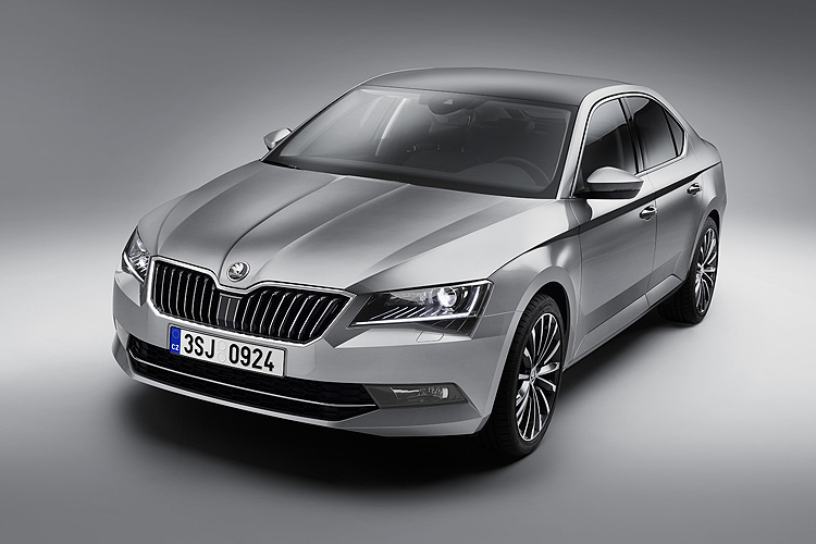 新世代《Škoda Superb Combi》預告IAA車展發表 RS性能化車型暫不考慮推出 新世代《Škoda Superb Combi》預告IAA車展發表 RS性能化車型暫不考慮推出