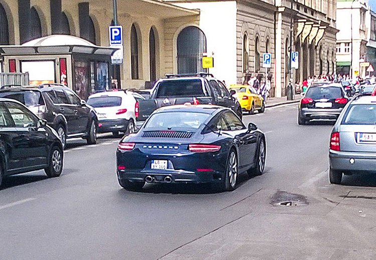 首度無偽裝曝光 小改款保時捷《Porsche 911》紐伯林現型 首度無偽裝曝光 小改款保時捷《Porsche 911》紐伯林現型