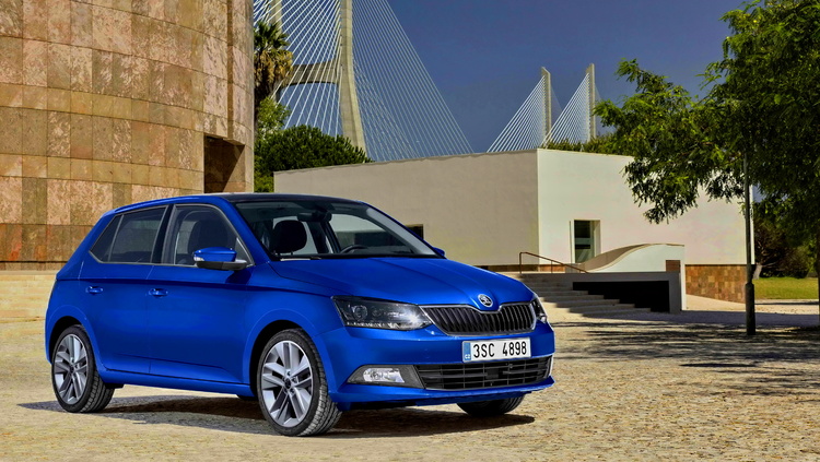 專為愛狗的你所準備《Škoda》推出寵物專屬後座套件 專為愛狗的你所準備《Škoda》推出寵物專屬後座套件