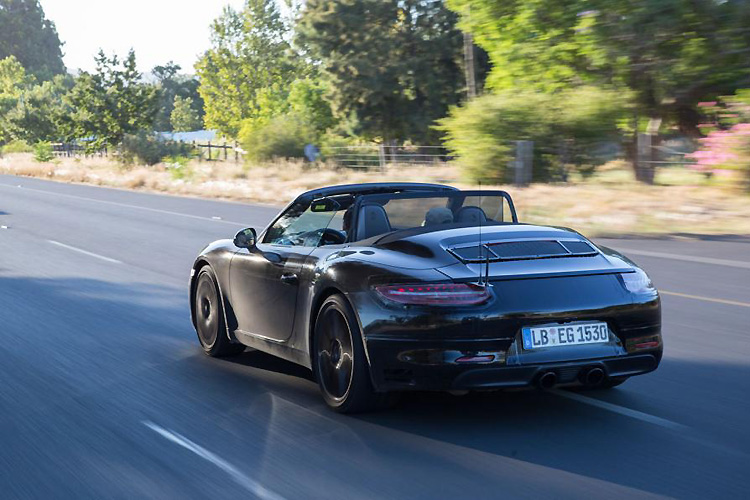 保時捷《Porsche 911》測試車南非狂奔 小改款預告IAA法蘭克福車展首演 保時捷《Porsche 911》測試車南非狂奔 小改款預告IAA法蘭克福車展首演
