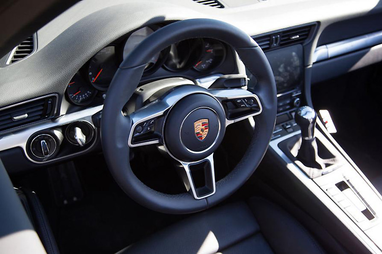 保時捷《Porsche 911》測試車南非狂奔 小改款預告IAA法蘭克福車展首演 保時捷《Porsche 911》測試車南非狂奔 小改款預告IAA法蘭克福車展首演