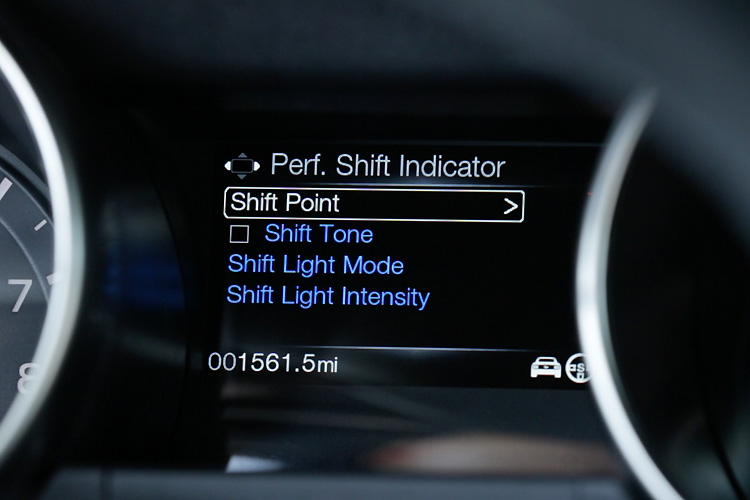 深化賽車元素 福特《Ford Shelby GT350 Mustang》導入LED換檔指示燈 深化賽車元素 福特《Ford Shelby GT350 Mustang》導入LED換檔指示燈