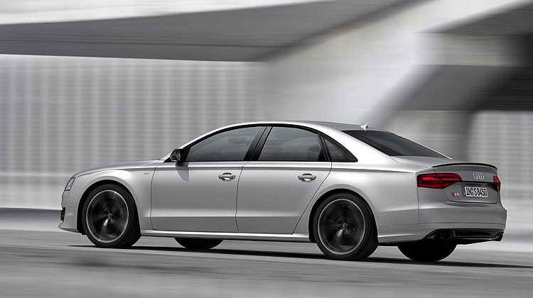 520匹不夠那破600匹能滿足你嗎? 全新奧迪《Audi S8 plus》605匹最大馬力正式亮相 520匹不夠那破600匹能滿足你嗎? 全新奧迪《Audi S8 plus》605匹最大馬力正式亮相