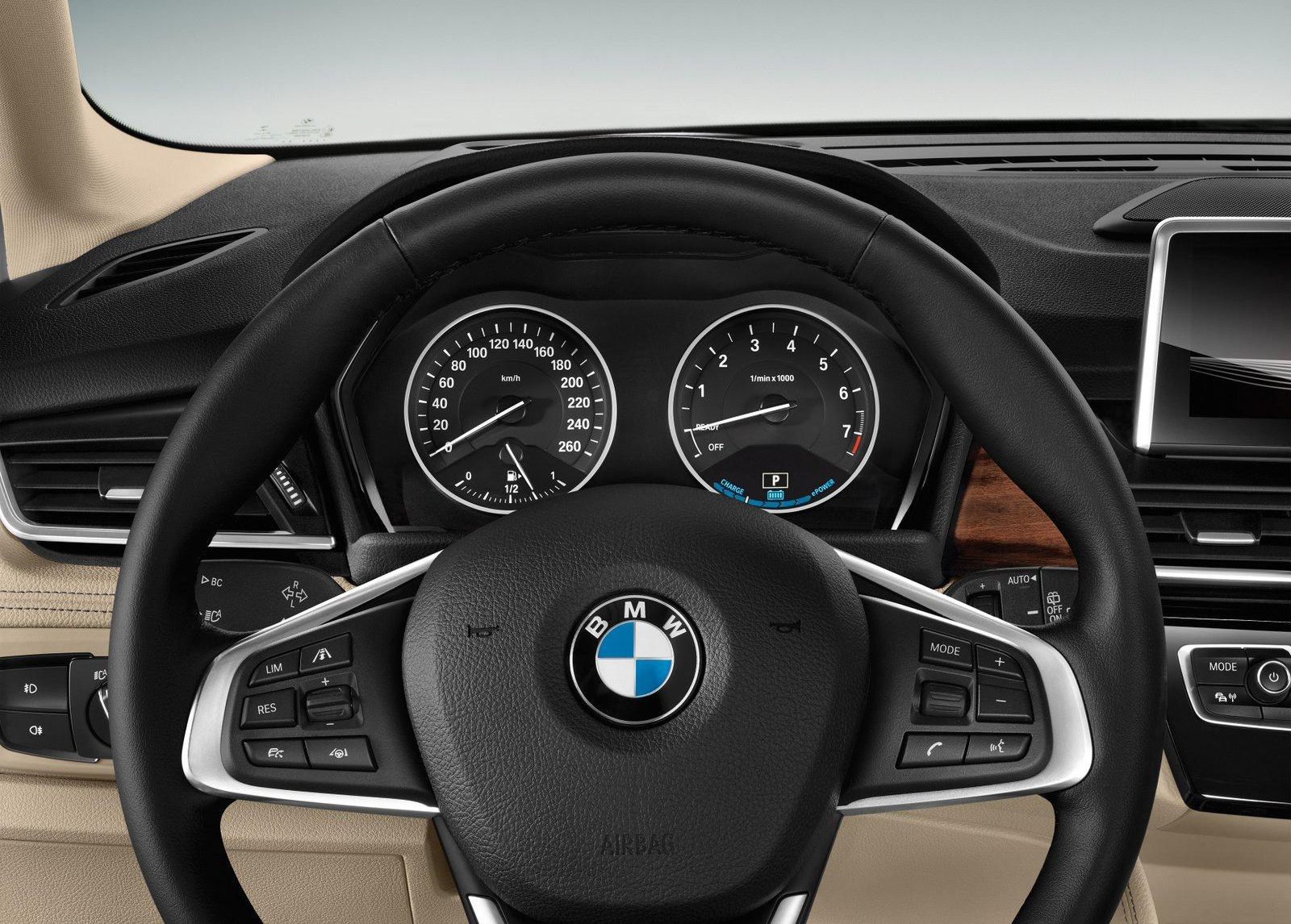 有性能又節能!油電四驅新成員《BMW 225xe plug-in hybrid》預告法蘭克福車展亮相 有性能又節能!油電四驅新成員《BMW 225xe plug-in hybrid》預告法蘭克福車展亮相