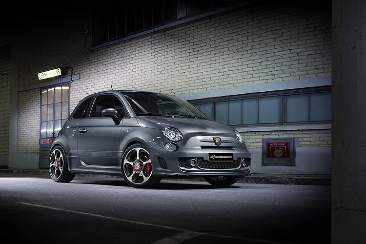 小毒蠍襲擊大不列顛 《Abarth 595 Trofeo Edition》英倫限量推出250部! 小毒蠍襲擊大不列顛 《Abarth 595 Trofeo Edition》英倫限量推出250部!