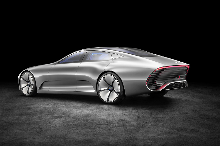 實踐可變空力套件發想 《Mercedes-Benz IAA》概念車展現數位設計概念 實踐可變空力套件發想 《Mercedes-Benz IAA》概念車展現數位設計概念