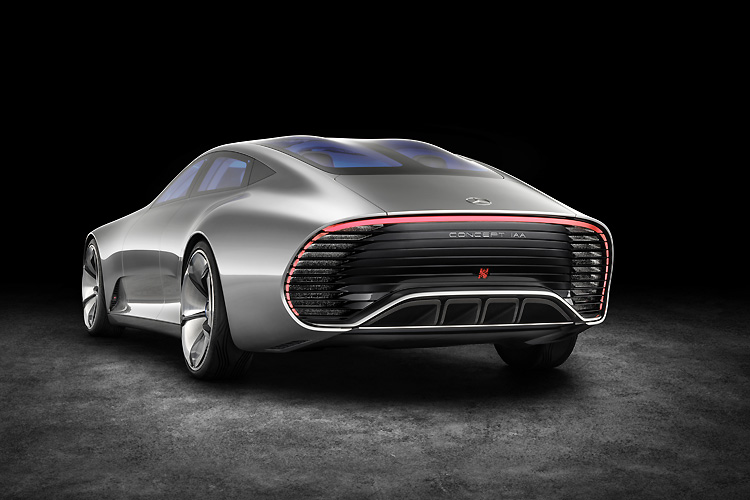 實踐可變空力套件發想 《Mercedes-Benz IAA》概念車展現數位設計概念 實踐可變空力套件發想 《Mercedes-Benz IAA》概念車展現數位設計概念