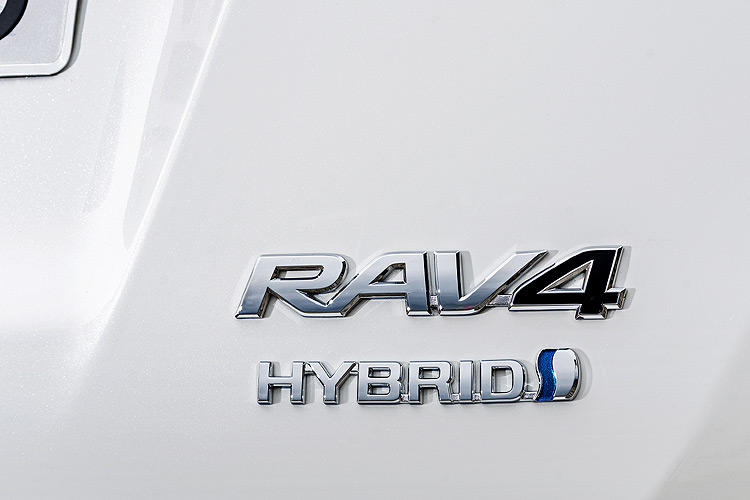 歐規豐田《Toyota RAV4 Hybrid》節能新款發表 歐規豐田《Toyota RAV4 Hybrid》節能新款發表