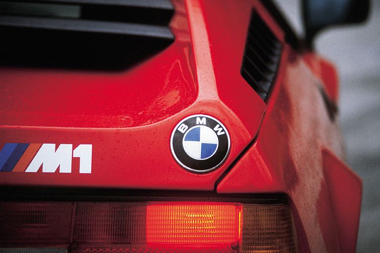 黃金組合再現?《BMW》與《McLaren》或將再次攜手打造超跑車款 黃金組合再現?《BMW》與《McLaren》或將再次攜手打造超跑車款