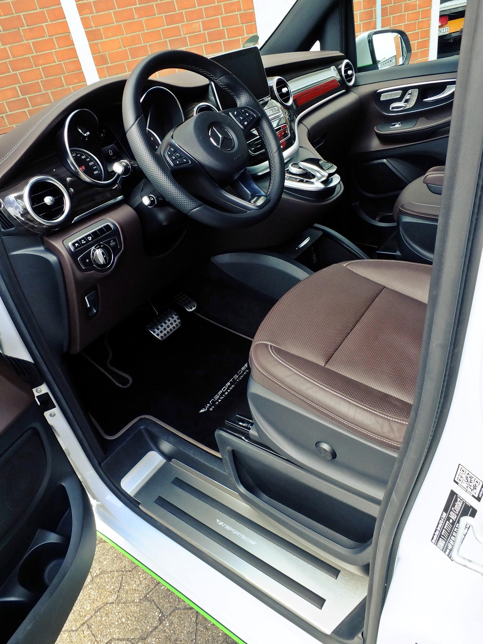 就愛這一味!Hartmann再度推出VANSPORTS商旅改裝作品 目標鎖定賓士《Mercedes-Benz V250》 就愛這一味!Hartmann再度推出VANSPORTS商旅改裝作品 目標鎖定賓士《Mercedes-Benz V250》