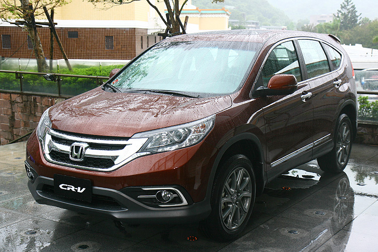 歷時12年、三車型世代 本田《Honda CR-V》達成15萬台灣車主肯定 歷時12年、三車型世代 本田《Honda CR-V》達成15萬台灣車主肯定