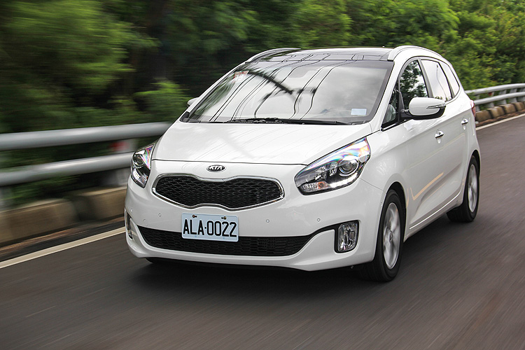 柴油展雄心 ─ 起亞《Kia Carens CRDi》試駕剖析 柴油展雄心 ─ 起亞《Kia Carens CRDi》試駕剖析