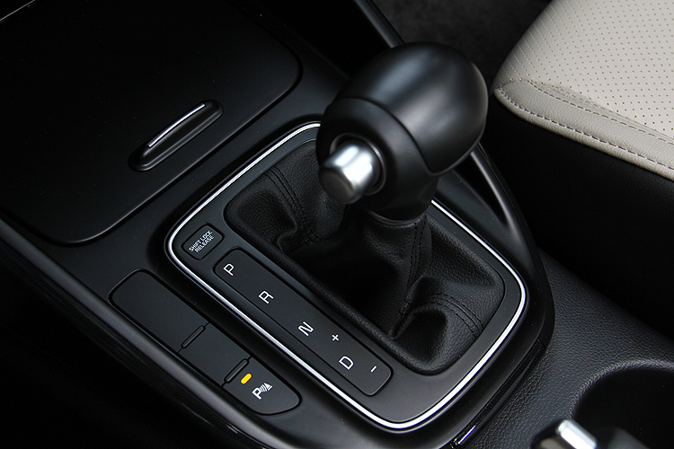 柴油展雄心 ─ 起亞《Kia Carens CRDi》試駕剖析 柴油展雄心 ─ 起亞《Kia Carens CRDi》試駕剖析