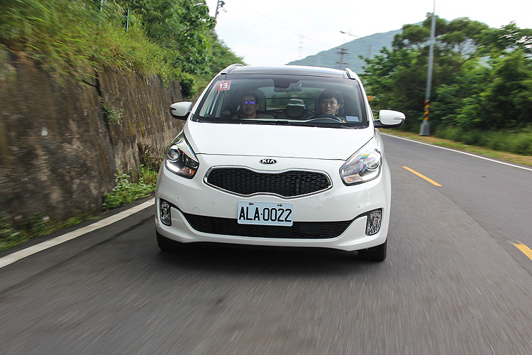 柴油展雄心 ─ 起亞《Kia Carens CRDi》試駕剖析 柴油展雄心 ─ 起亞《Kia Carens CRDi》試駕剖析