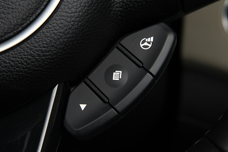 柴油展雄心 ─ 起亞《Kia Carens CRDi》試駕剖析 柴油展雄心 ─ 起亞《Kia Carens CRDi》試駕剖析