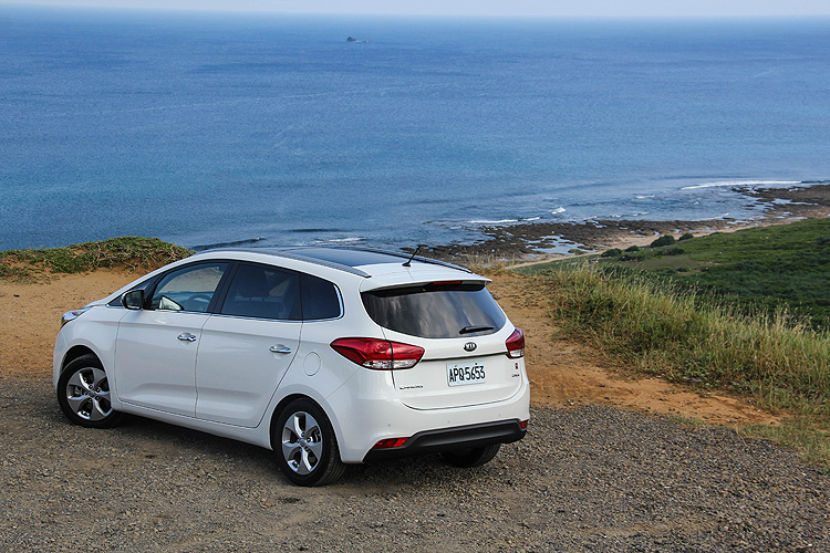 柴油展雄心 ─ 起亞《Kia Carens CRDi》試駕剖析 柴油展雄心 ─ 起亞《Kia Carens CRDi》試駕剖析