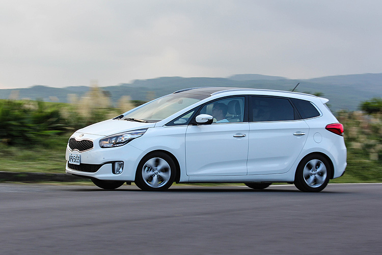 柴油展雄心 ─ 起亞《Kia Carens CRDi》試駕剖析 柴油展雄心 ─ 起亞《Kia Carens CRDi》試駕剖析