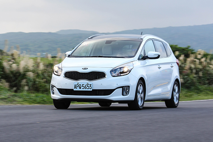 柴油展雄心 ─ 起亞《Kia Carens CRDi》試駕剖析 柴油展雄心 ─ 起亞《Kia Carens CRDi》試駕剖析